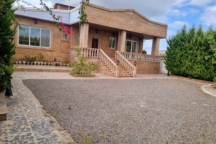 ویلا استخردار چهار خواب در سرخرود