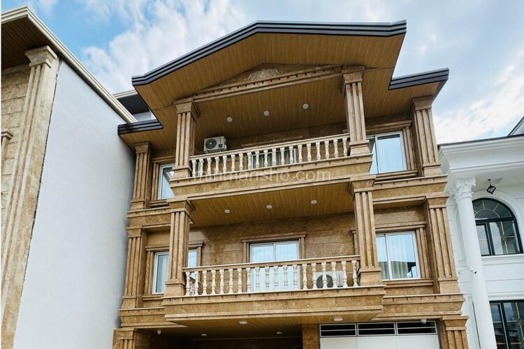 ویلا مبله تریبلکس سه خواب استخردار وارش در رامسر