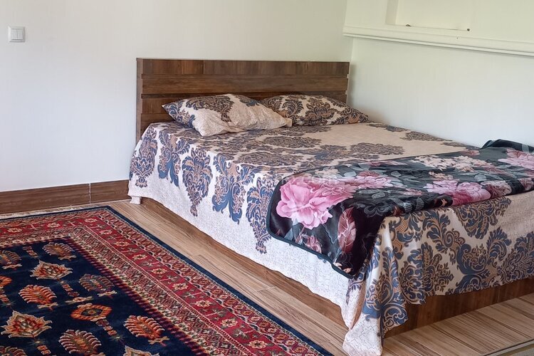 سوئیت افرا در اقامتگاه بومگردی شیرگاه