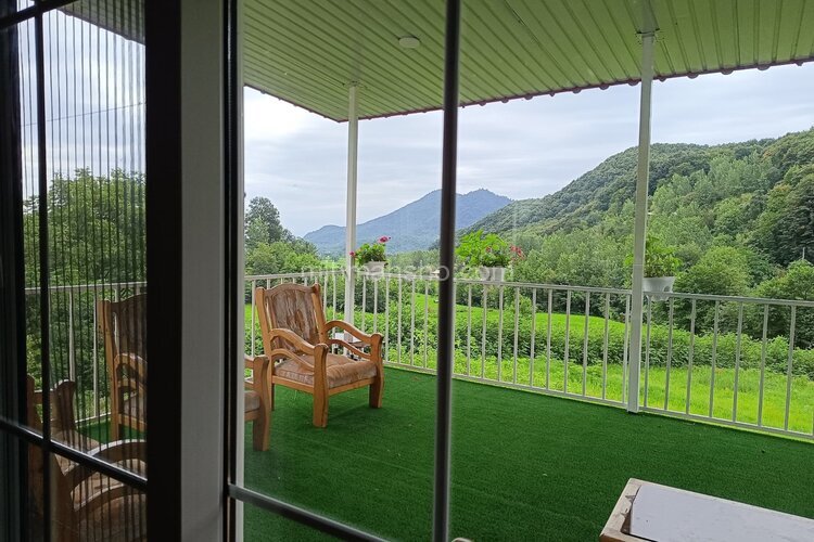 ویلا دوطبقه سه خواب در ماسال | تراس طبقه بالا 