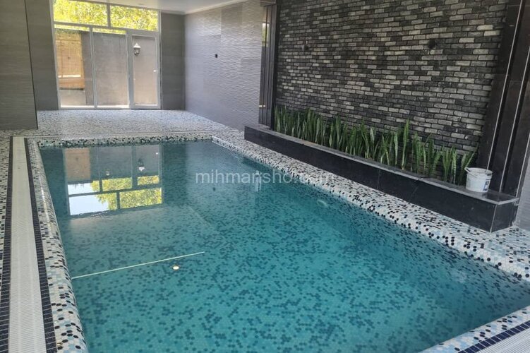 ویلا دوبلکس استخردار چهارخواب لوتوس در چهارباغ