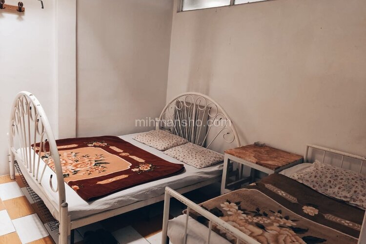 اتاق 3 تخته بدون سرویس در میهمانپذیر تبریز