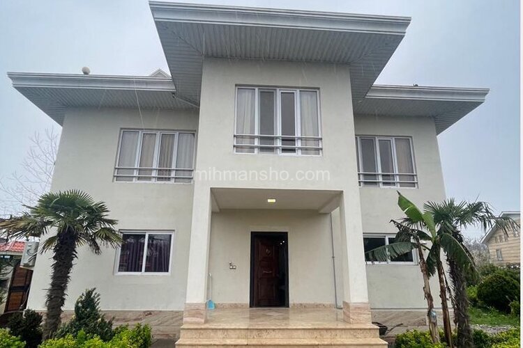 واحد دوخواب در طبقه همکف ویلا شیرود