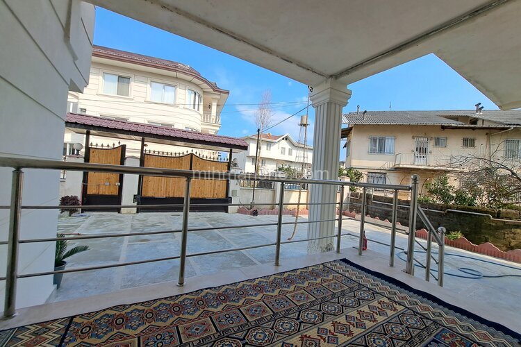 واحد در طبقه همکف ویلا استخردار رامسر