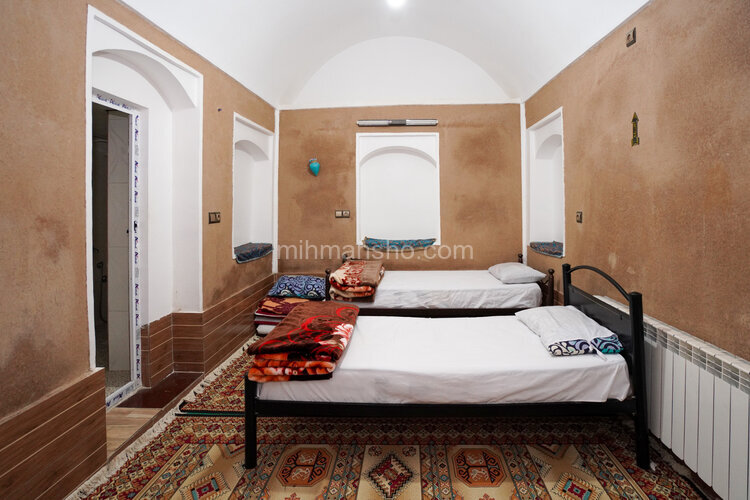 اتاق 4 دراقامتگاه بومگردی ورزنه