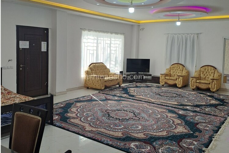 واحد استخردار در طبقه همکف ویلا محمودآباد