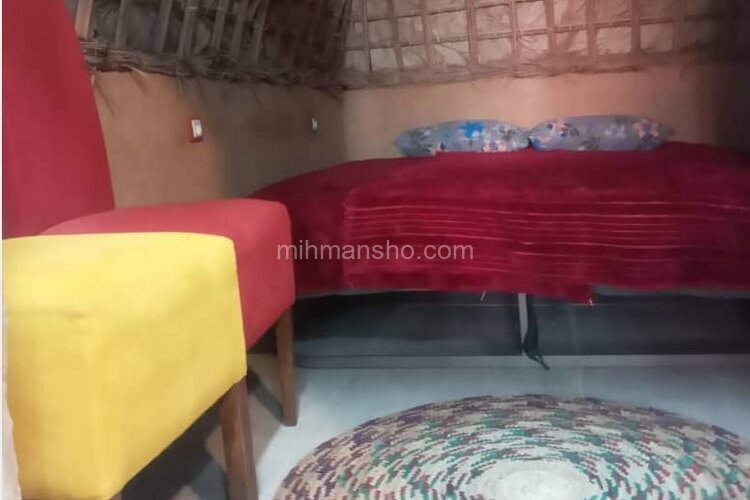 واحد نخل جنوب و ساحل رنگی در اقامتگاه بومگردی هرمز