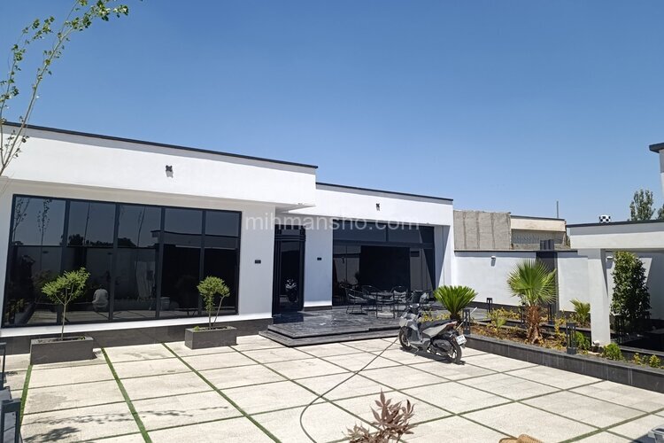 ویلا دوخواب استخردار مبله صدف در چهارباغ