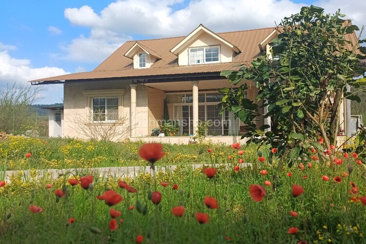 واحد تکخواب چهره در طبقه اول ویلای بابل