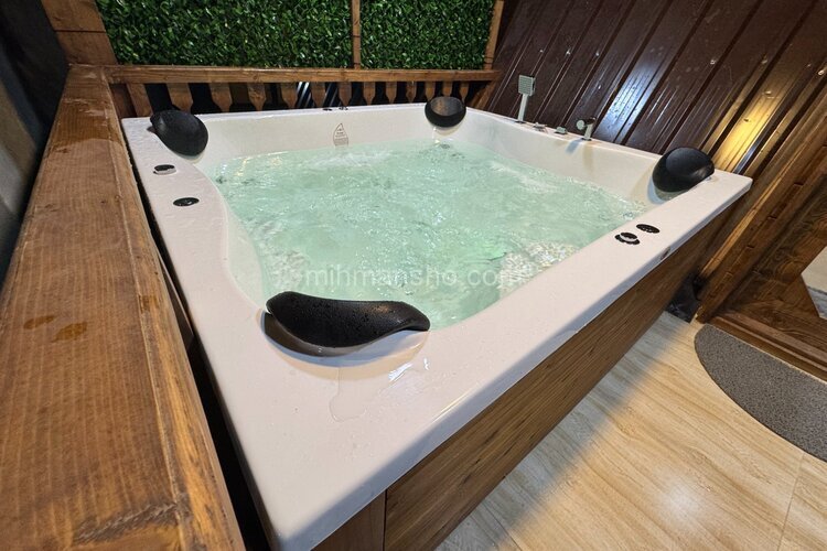 کلبه سوئیسی دوبلکس جکوزی دار دو خواب شهلا در رامسر