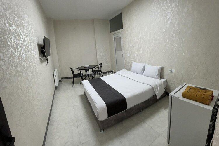 واحد 204 در هتل آپارتمان شیراز