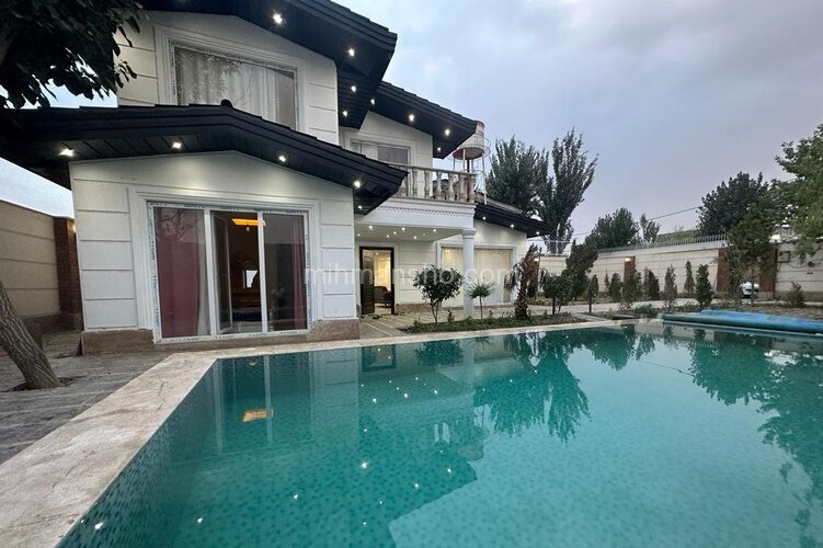 ویلا دوبلکس استخردار چهارفصل سه خواب در کردان