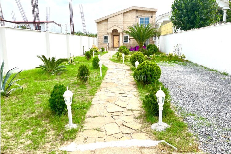 ویلا استخردار دوبلکس سه خواب صفاییه 5 در بابلسر