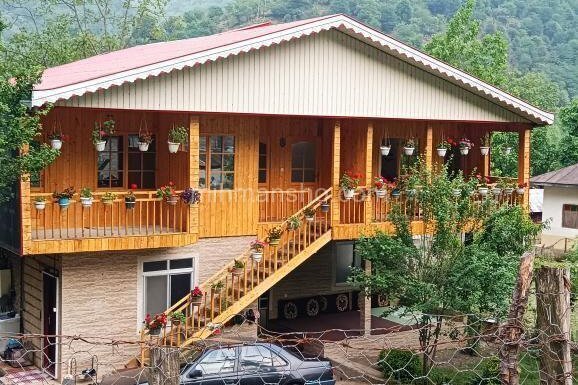 واحد تکخواب درطبقه همکف ویلا گل تاج ماسال