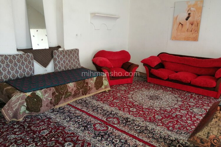 اتاق در اقامتگاه بومگردی یزد