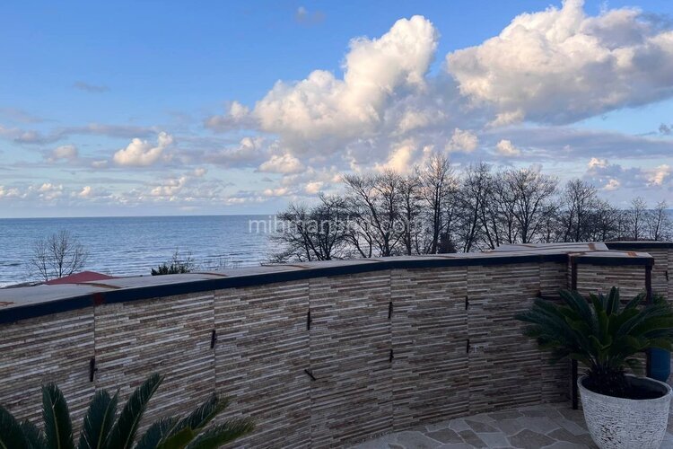 خانه ویلایی دوبلکس استخردار عروس دریا در چالوس