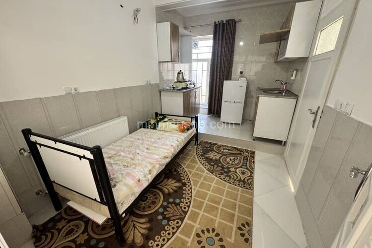 سوئیت مبله 43 متری طبقه اول در قم