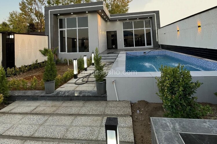 ویلا استخردار دوخواب چهارفصل در چهارباغ