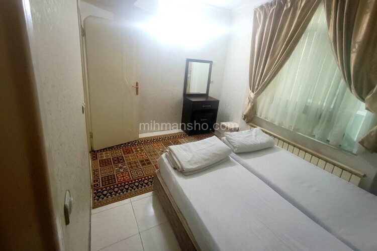 واحد تک خواب 7 تخت سینگل امام رضا نزدیک به حرم  در مشهد