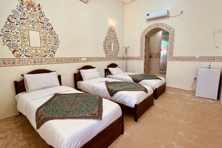 اتاق سه تخت ماهور در بومگردی اصفهان