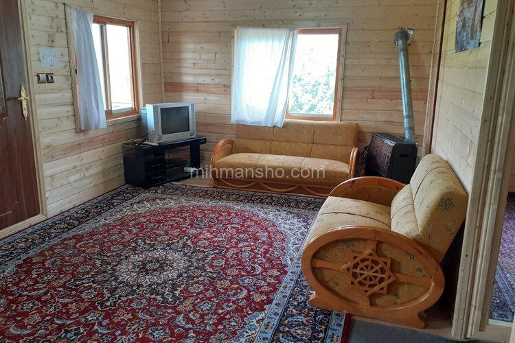 کلبه چوبی سبز صادق در ماسال