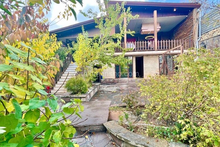 ویلا دوبلکس استخردارچهار خواب کلبه در رودهن