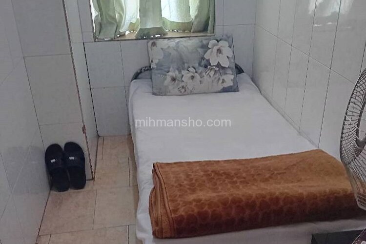 اتاق3درمسافرخانه درهمدان