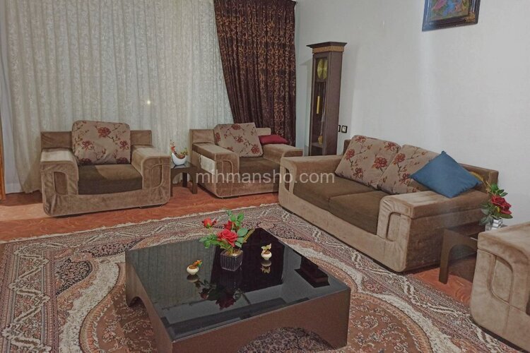 واحد تکخواب در طبقه ی اول ویلا محمود آباد