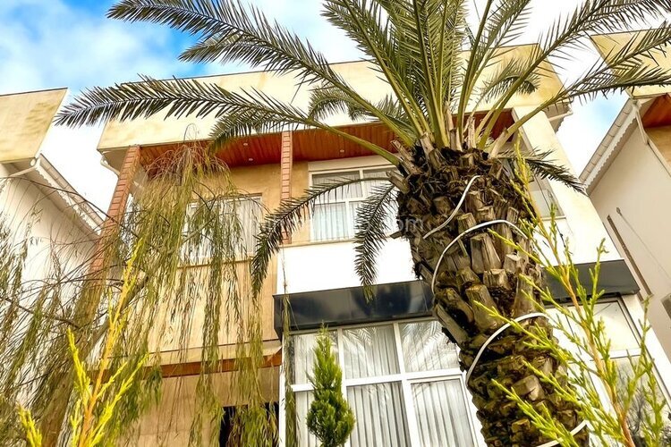 ویلا دوبلکس سه خواب استخردار کد 114 در بندرانزلی