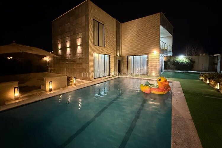 ویلا دوبلکس استخردار سه خواب آرکان در چهارباغ