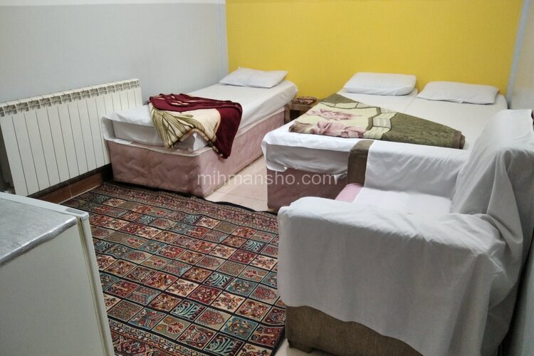 اتاق 4 تخت یادگار در مسافرخانه مشهد