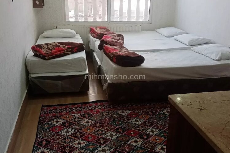 اتاق 4 تخته در مهمانپذیر مشهد