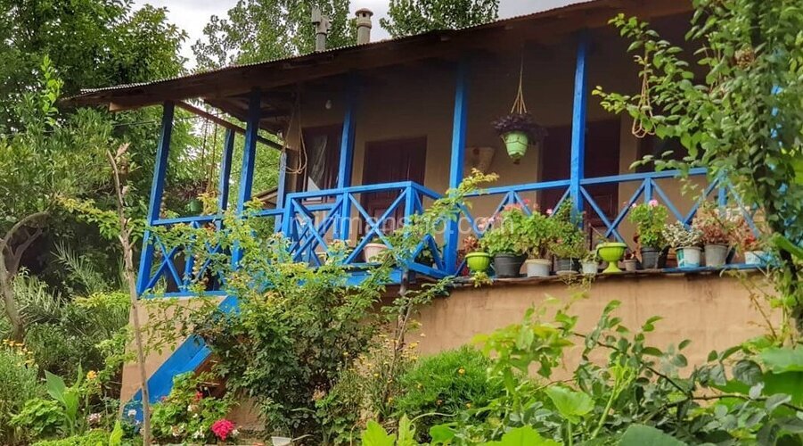 اتاق اقامتگاه بومگردی در رودبار