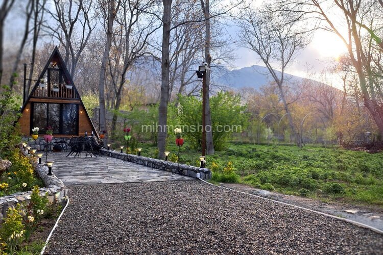 کلبه دوبلکس سوئیسی تکخواب مانا در خوانسار