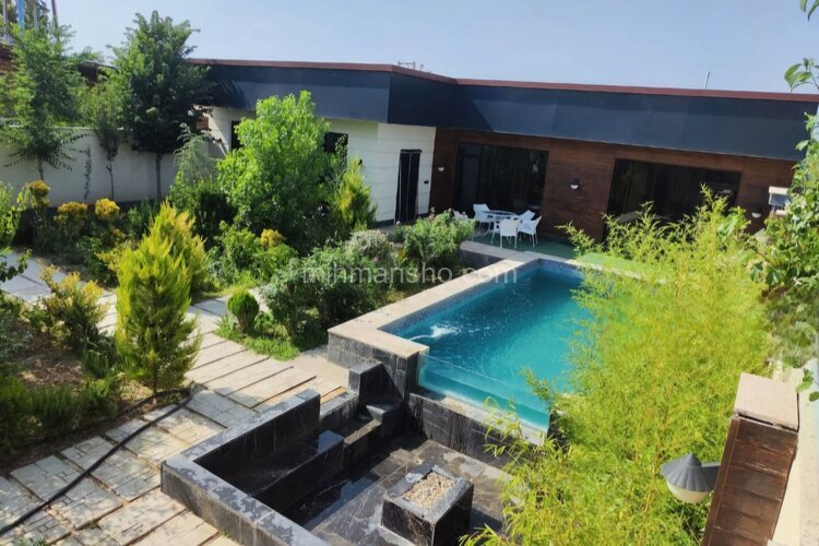 ویلا استخردار ماهان دو خواب در چهارباغ