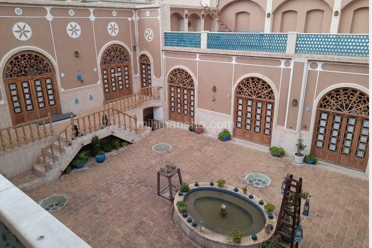 اتاق 3 نفره در هتل سنتی در یزد