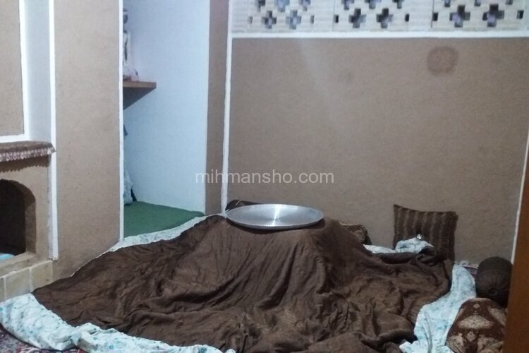 اتاق 12 متری شاباز در اقامتگاه بوم گردی ورزنه