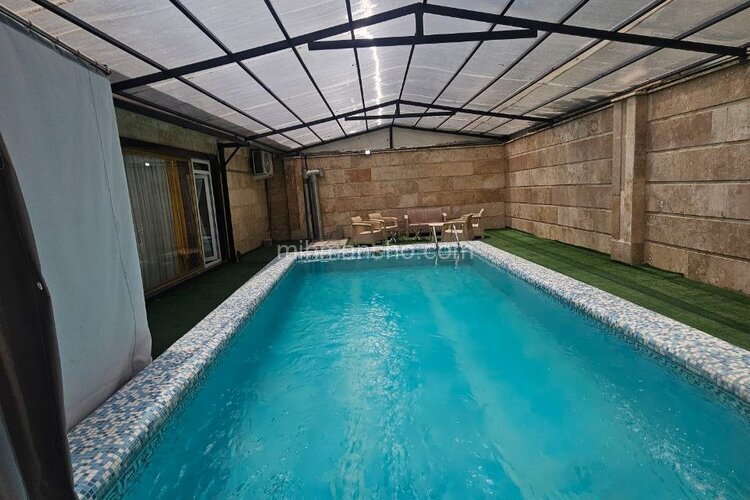 ویلا استخردار دوخواب مبله در شهریار