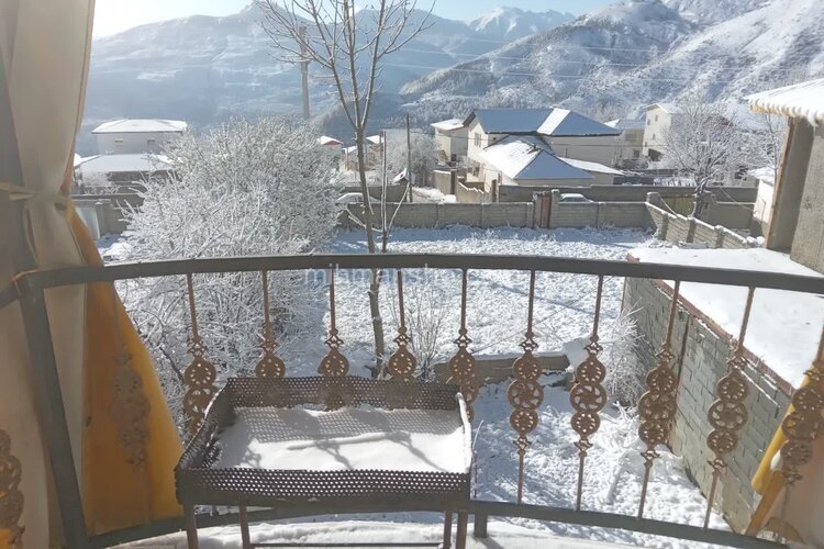 واحد دو خواب در طبقه اول ویلا آمل