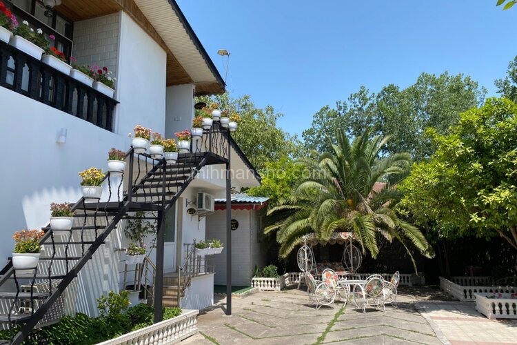 واحد مبله دوخواب طبقه دوم ویلا مریم در بندرانزلی