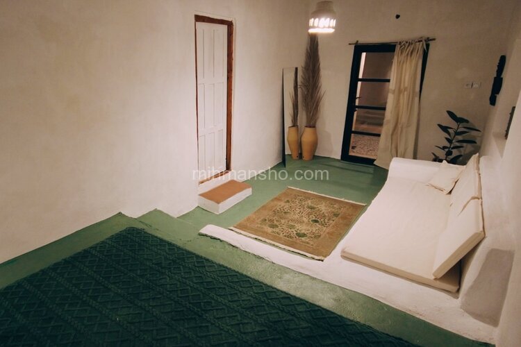 سوئیت سِمَر در اقامتگاه بومگردی بندر لافت