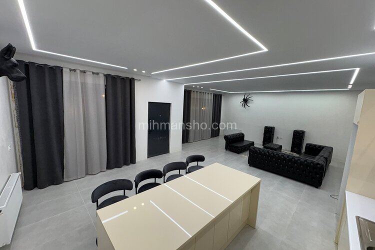 ویلا استخردار دوخواب رز در چهارباغ