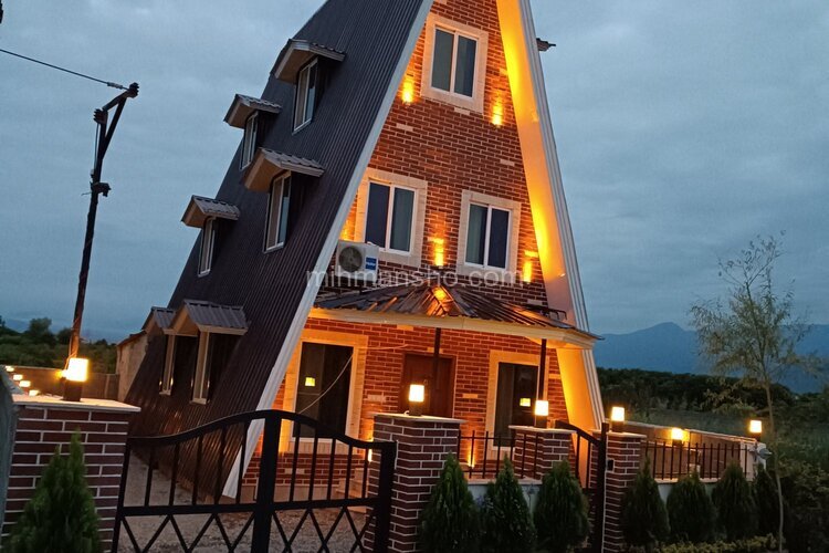 خانه ویلایی تریپلکس استخردار در تنکابن