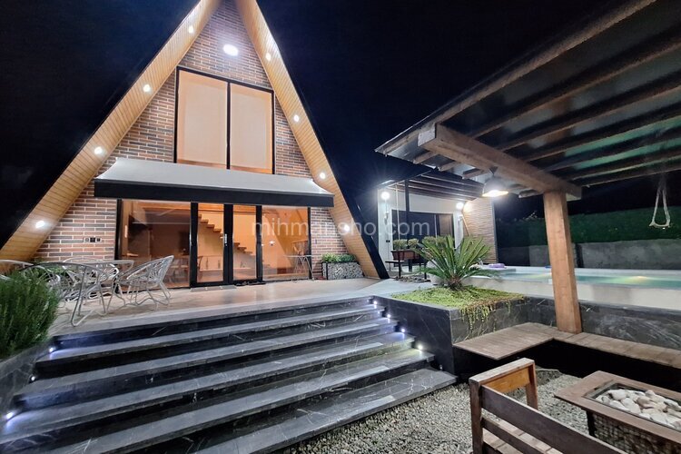 کلبه سوئیسی دوبلکس دوخواب استخردار لیندا در نوشهر | نما