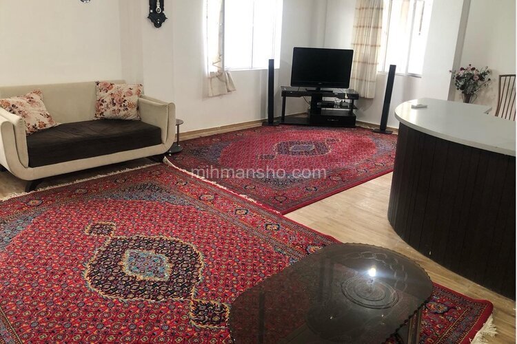 واحد در طبقه همکف ویلا اسالم