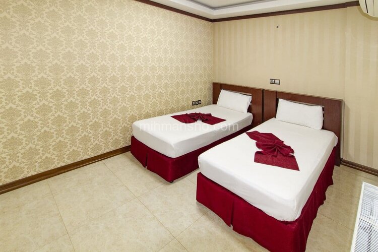 اتاق(3نفره) درهتل آپارتمان در مشهد