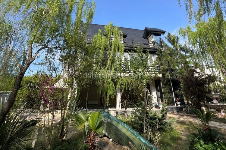 ویلا تریپلکس سه خواب امیران در رامسر