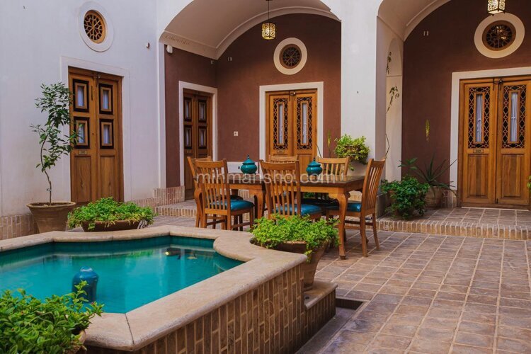 اتاق 2نفره نمک در هتل سنتی کاشان