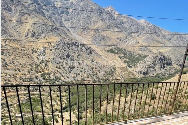 آپارتمان دوخواب طاهری در اورامان تخت سروآباد