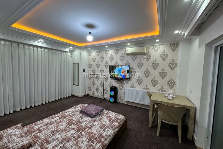 واحد سوئیت نوساز و تمیز در طبقه دوم ویلا قائمشهر